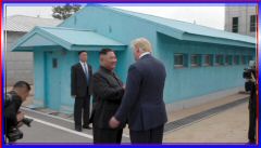 Trump_KimDMZ (180).jpg